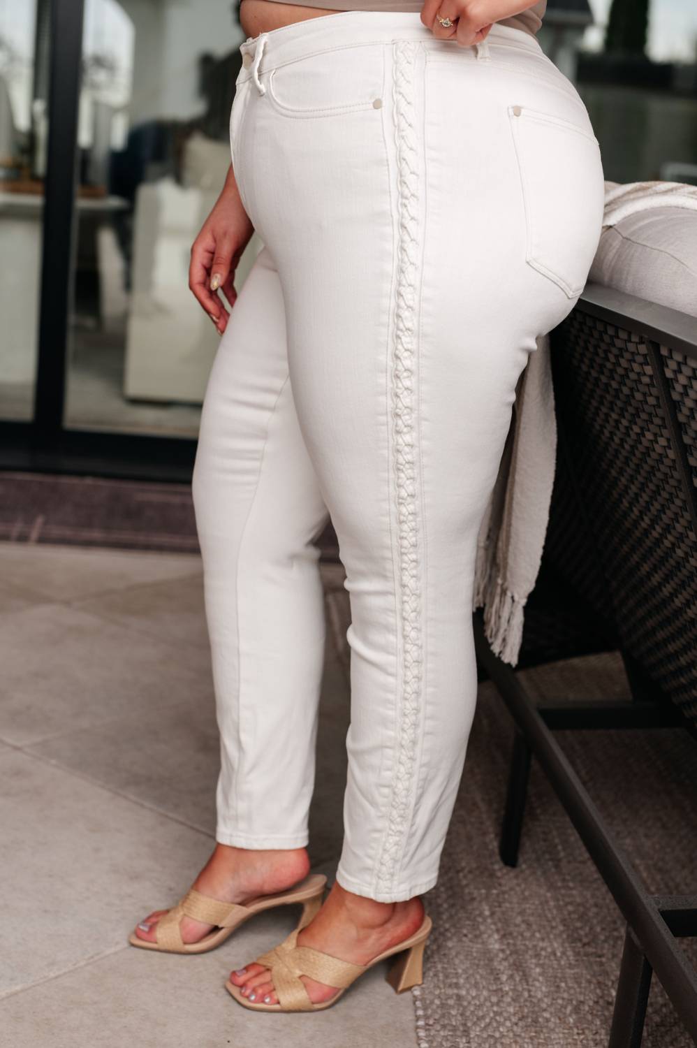 Judy Blue - Mid Rise Braided Side Seam Relaxed Jean