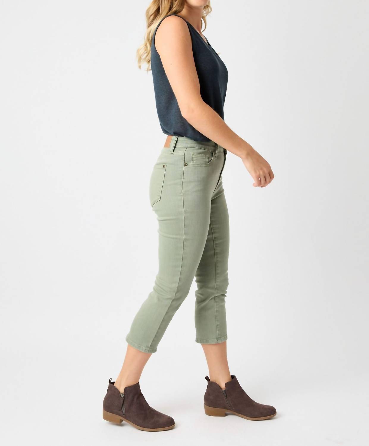 Judy Blue - High Rise Garment Dyed Capri
