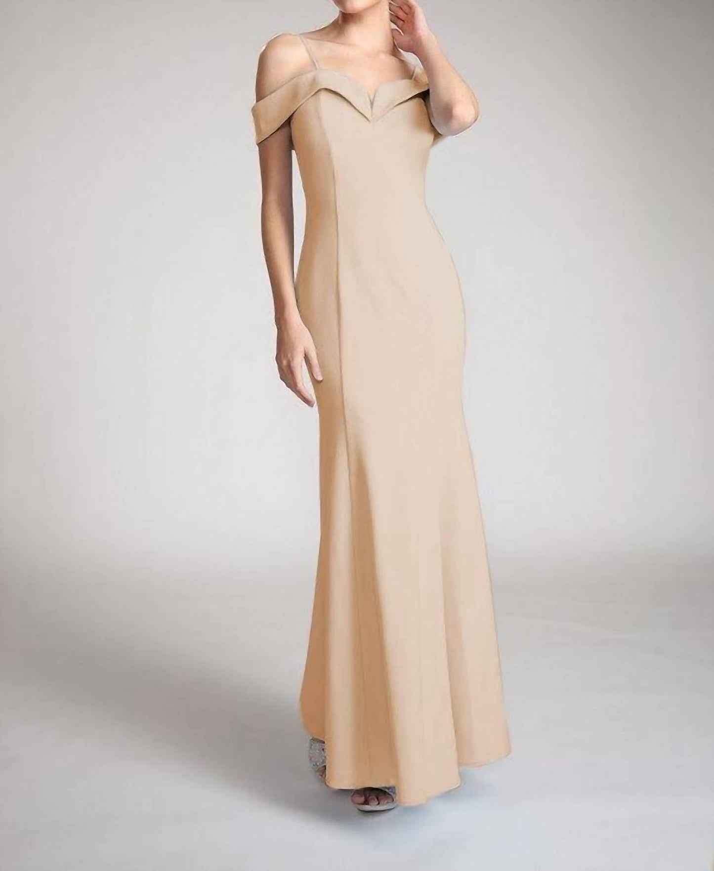 Fiesta Fashion - Off The Shoulder Long Bridesmaids Maxi Dress