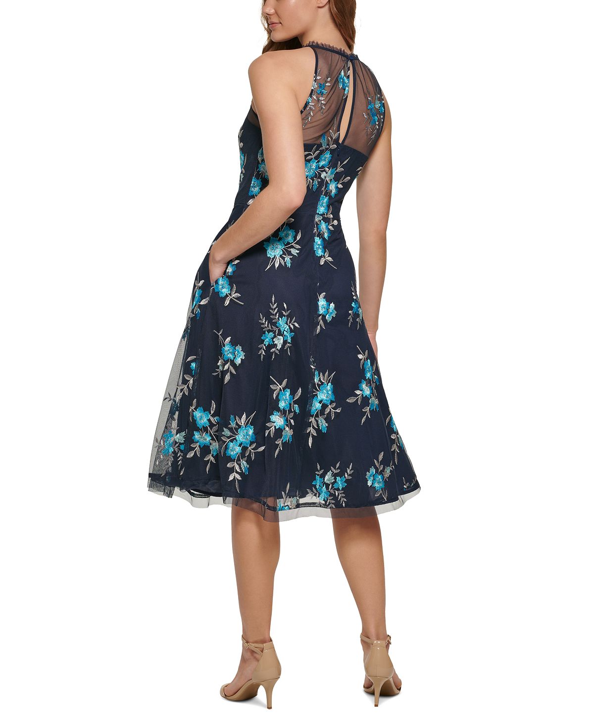 Vince Camuto Women's Floral Embroidered Halter Style Dress Green Size 6