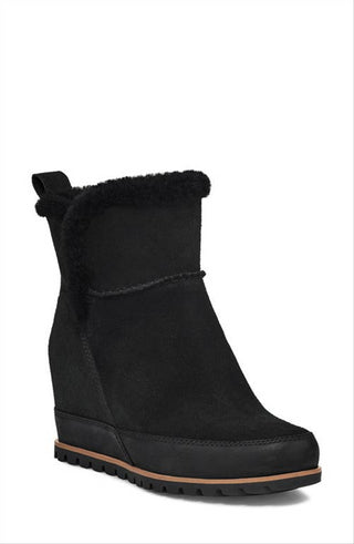 UGG Malvella Waterproof Boot with Genuine Shearling Trim in Black Suede Size 10