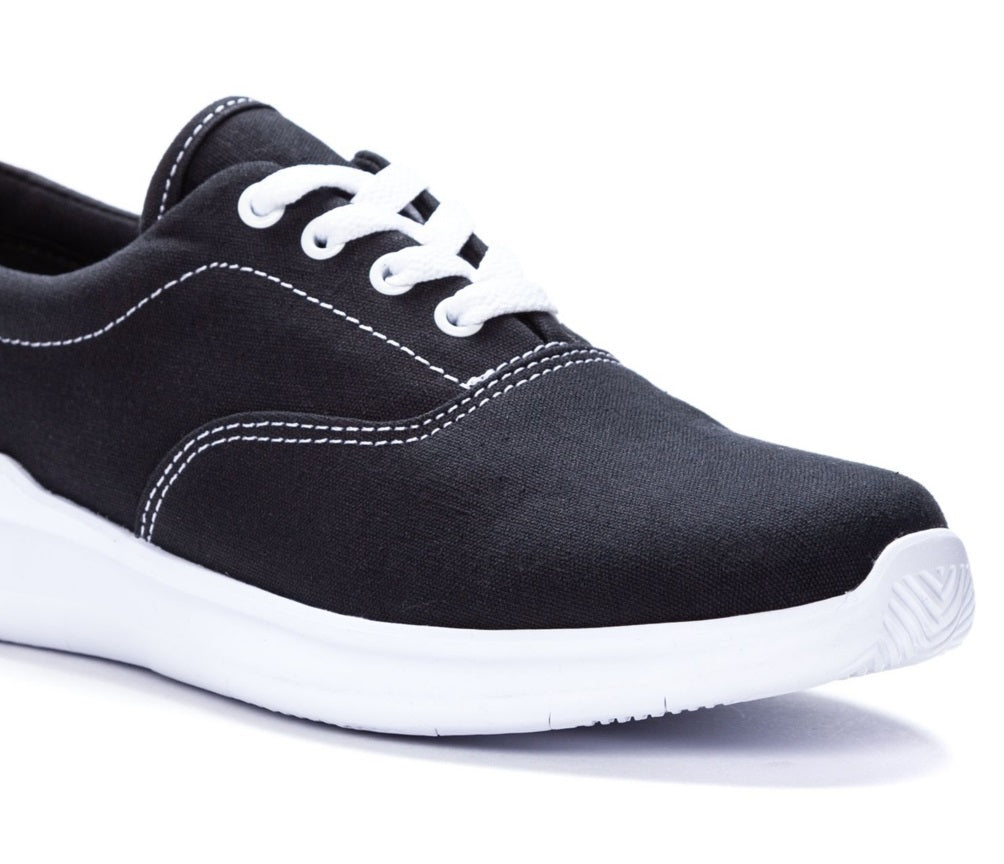 Propet Women's Flicker Sneaker Black Size 8