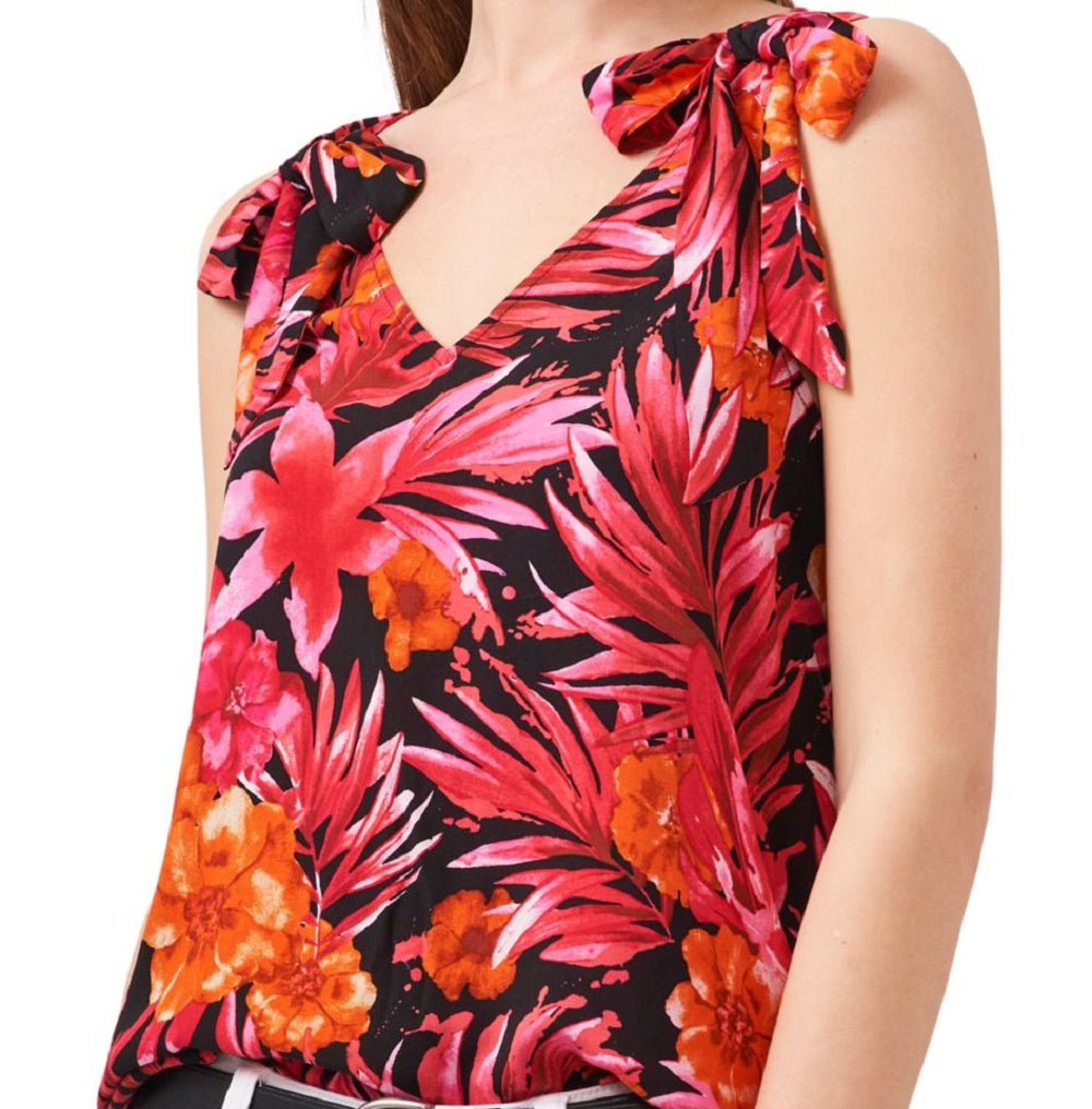 Riley & Rae Women's Printed V Neck Top Red Size Medium