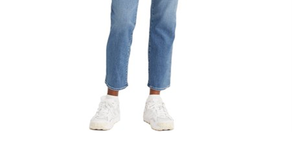 Levi's Women's 724 Straight Leg Cropped Jeans Blue Size 6 W28