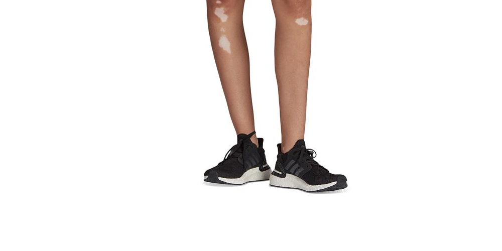 adidas Women's Colorblocked Training Shorts Blue Size Medium