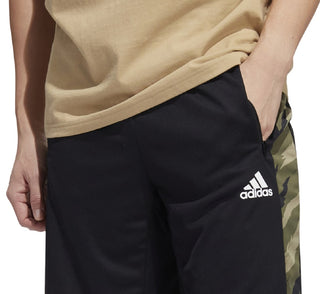 adidas Men's Feelstrong Regular Fit Camo Panel Performance Shorts Green Size Medium