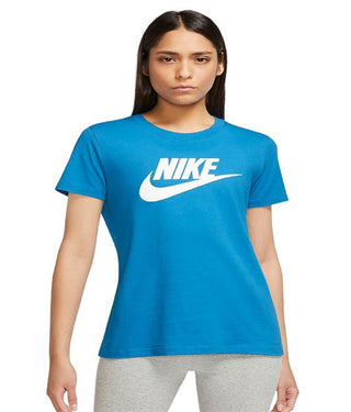 Nike Women's Sportswear Essential T-Shirt Blue Size Small
