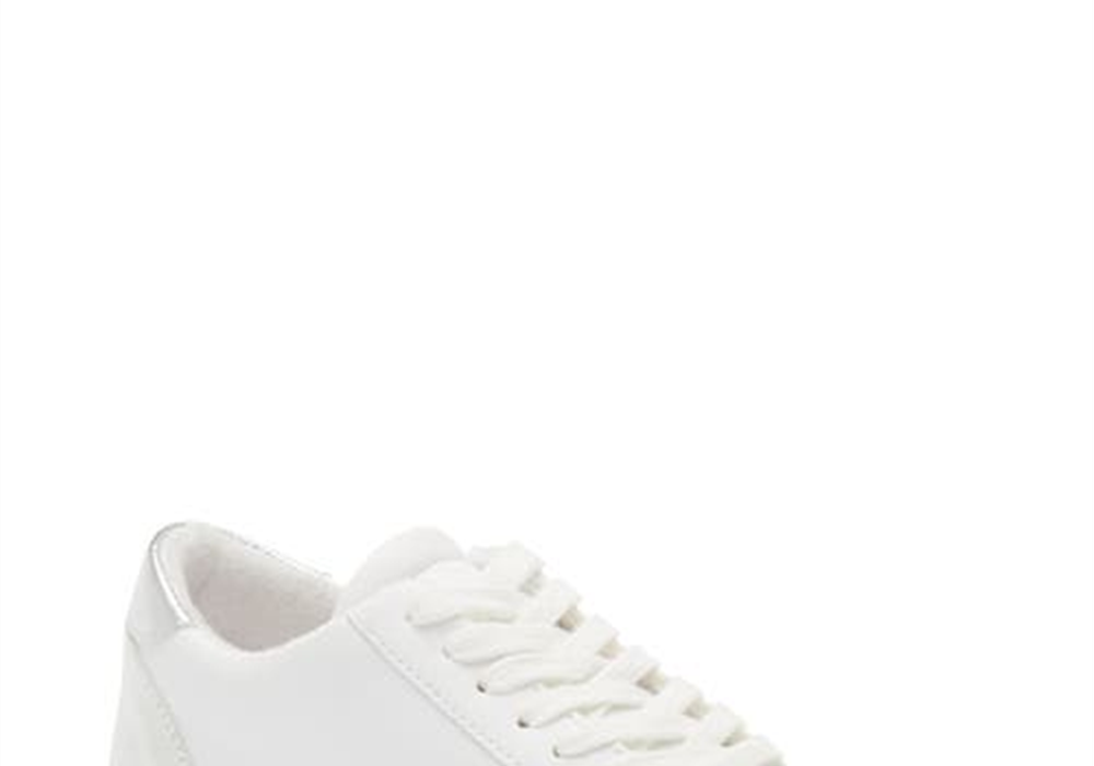 Steve Madden Ravia Sneaker in White/Silver White Size 7