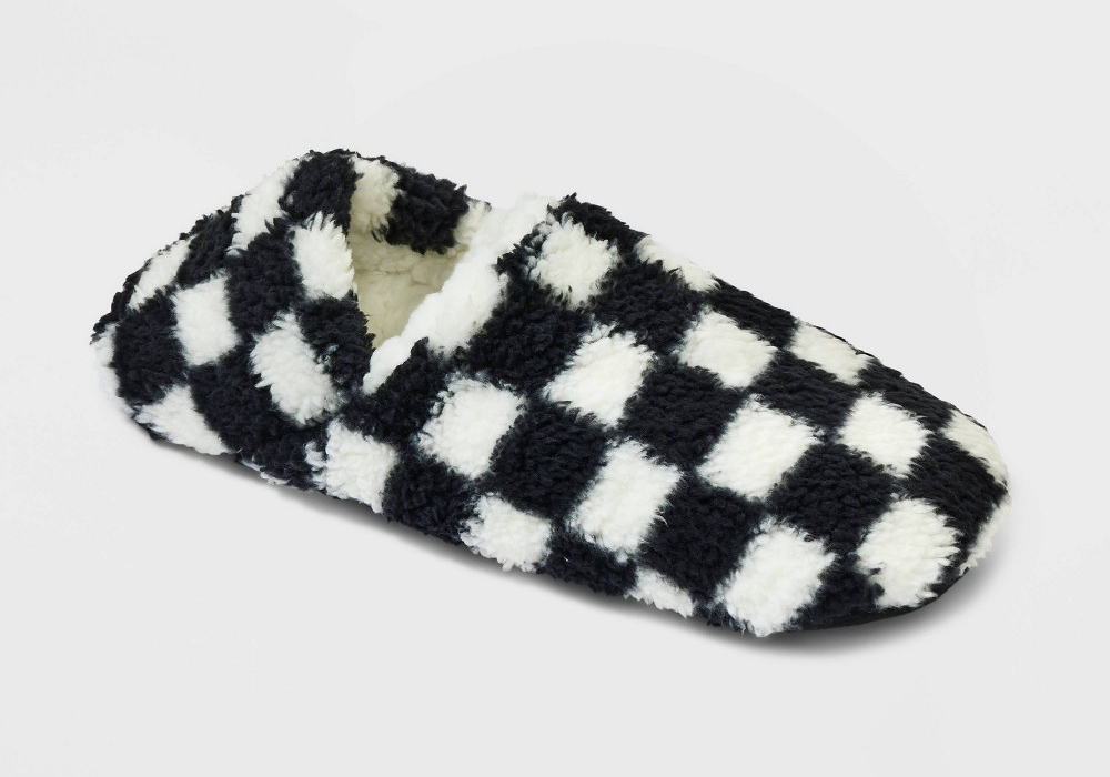 Women's Checkered Print Cozy Fleece Pull-On Slipper Socks with Grippers Black/Ivory Size S