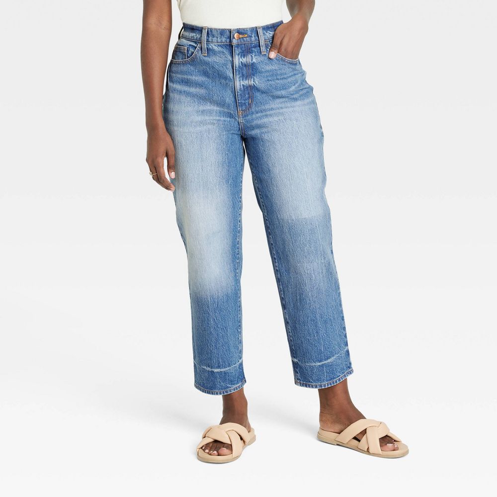 Universal Thread Women's Super-High Rise Vintage Straight Jeans Medium Wash Size 4