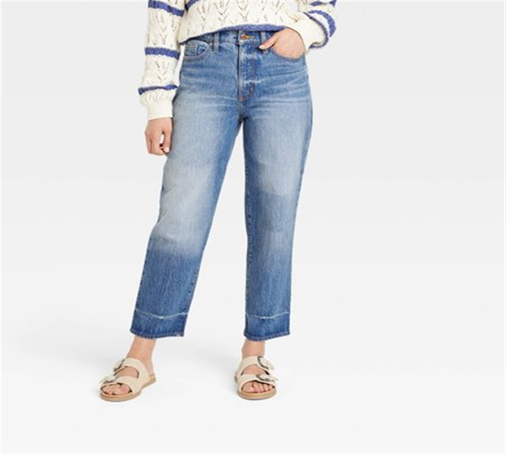 Universal Thread Women s Super-High Rise Vintage Straight Jeans Medium Wash Size 10