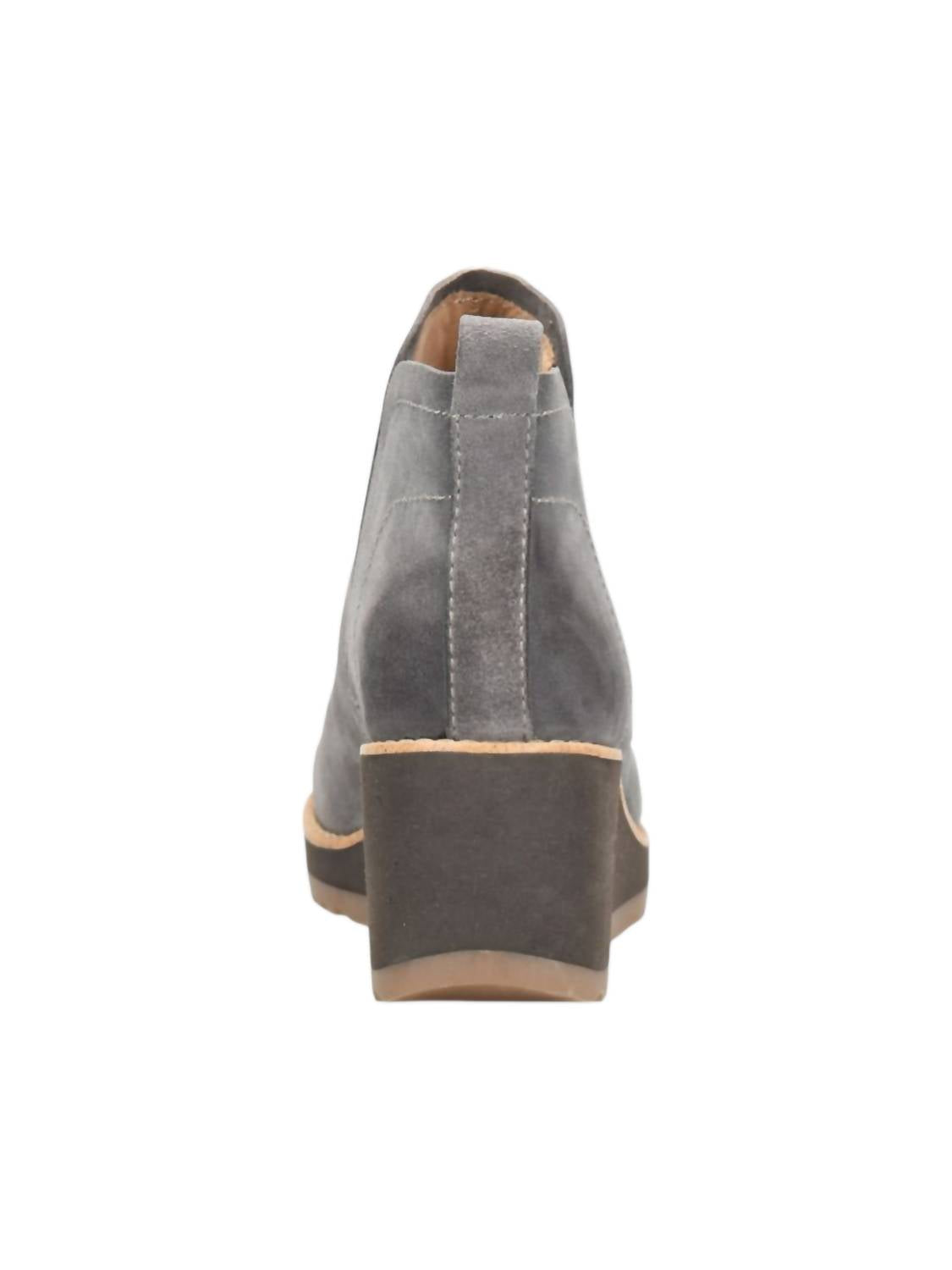 sofft-womens-emeree-wedge-boots-1