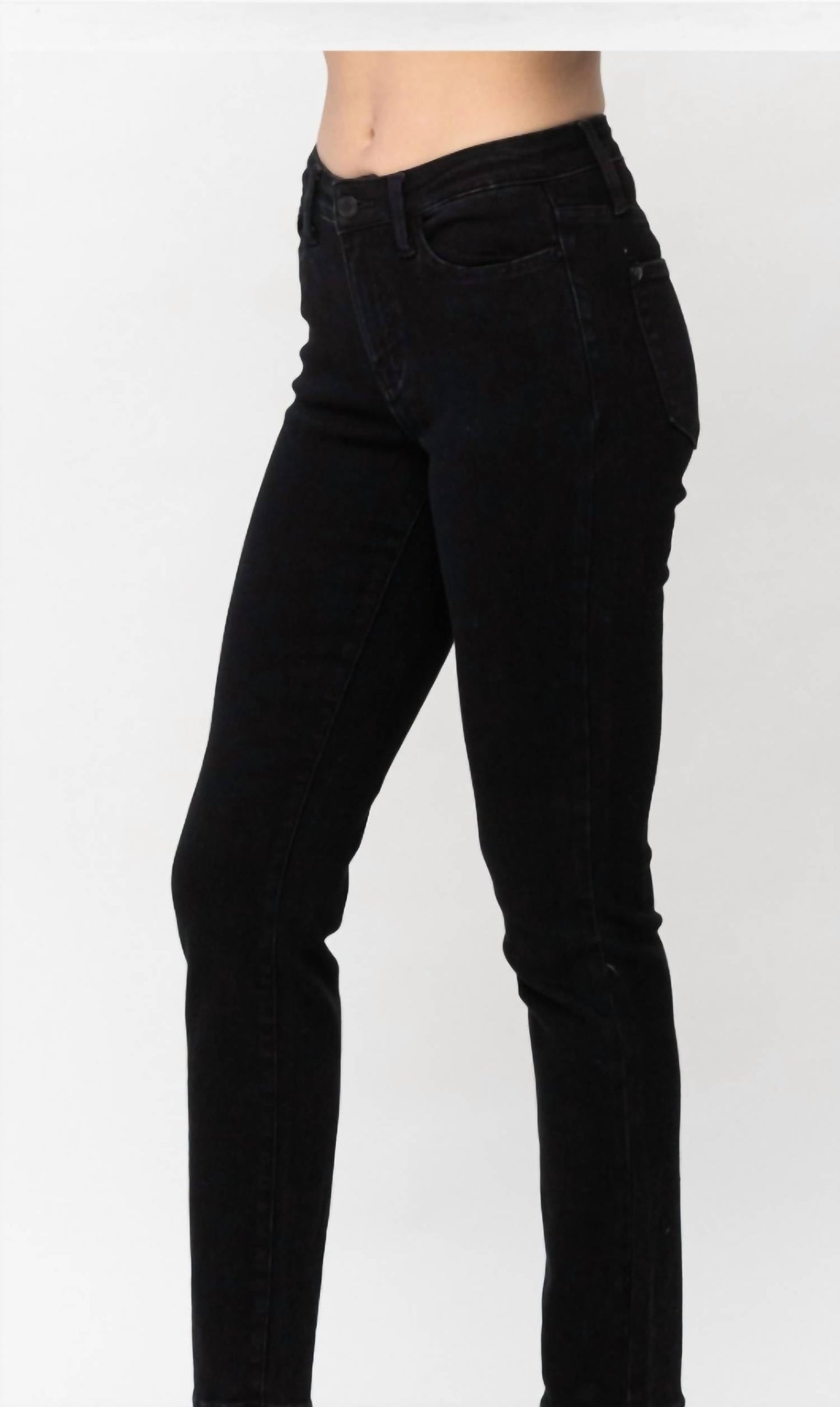 Judy Blue - Noir Mid Rise Skinny