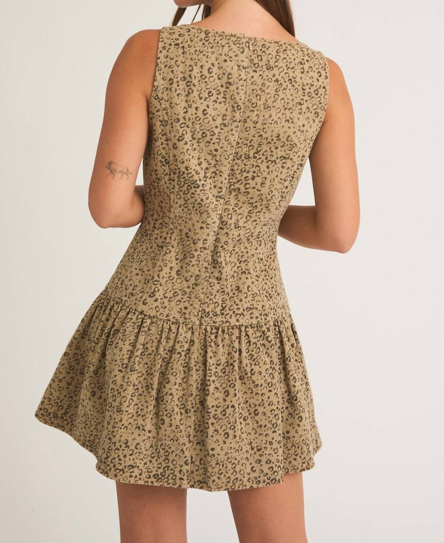 Le Lis - Leopard Low Waist Dress
