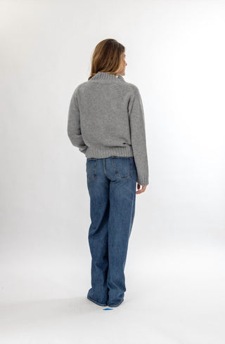 Allude - Cashmere V-neck Sweater