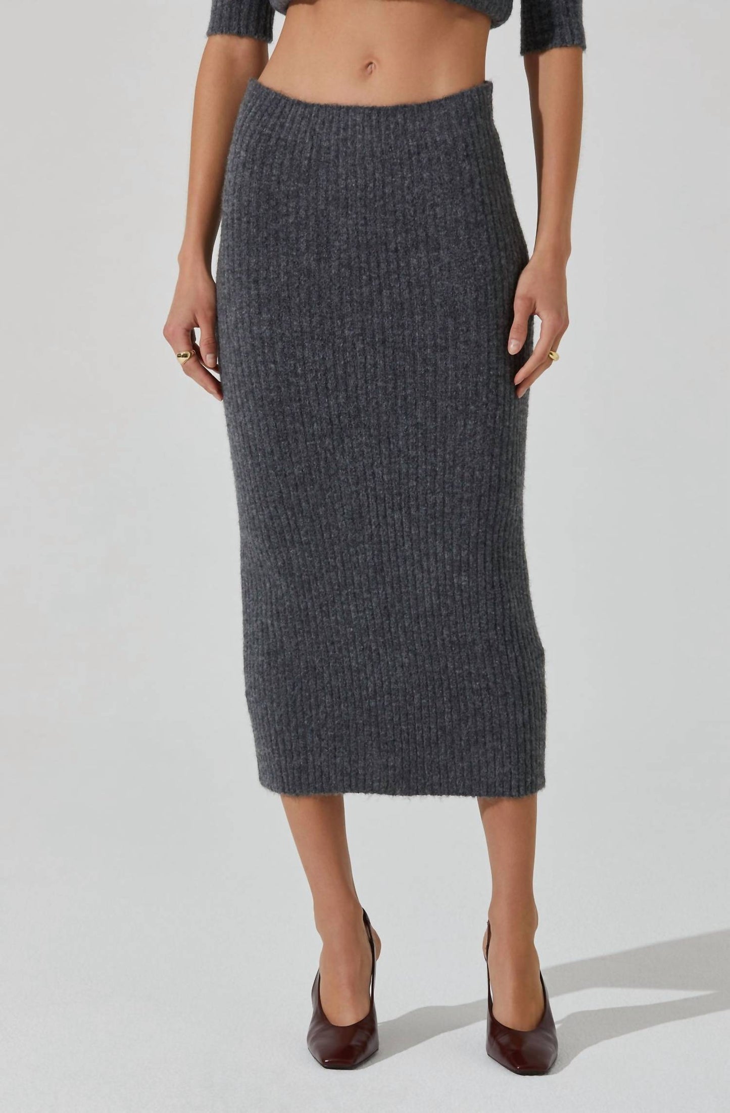Astr - Neve Ribbed Sweater Midi Skirt
