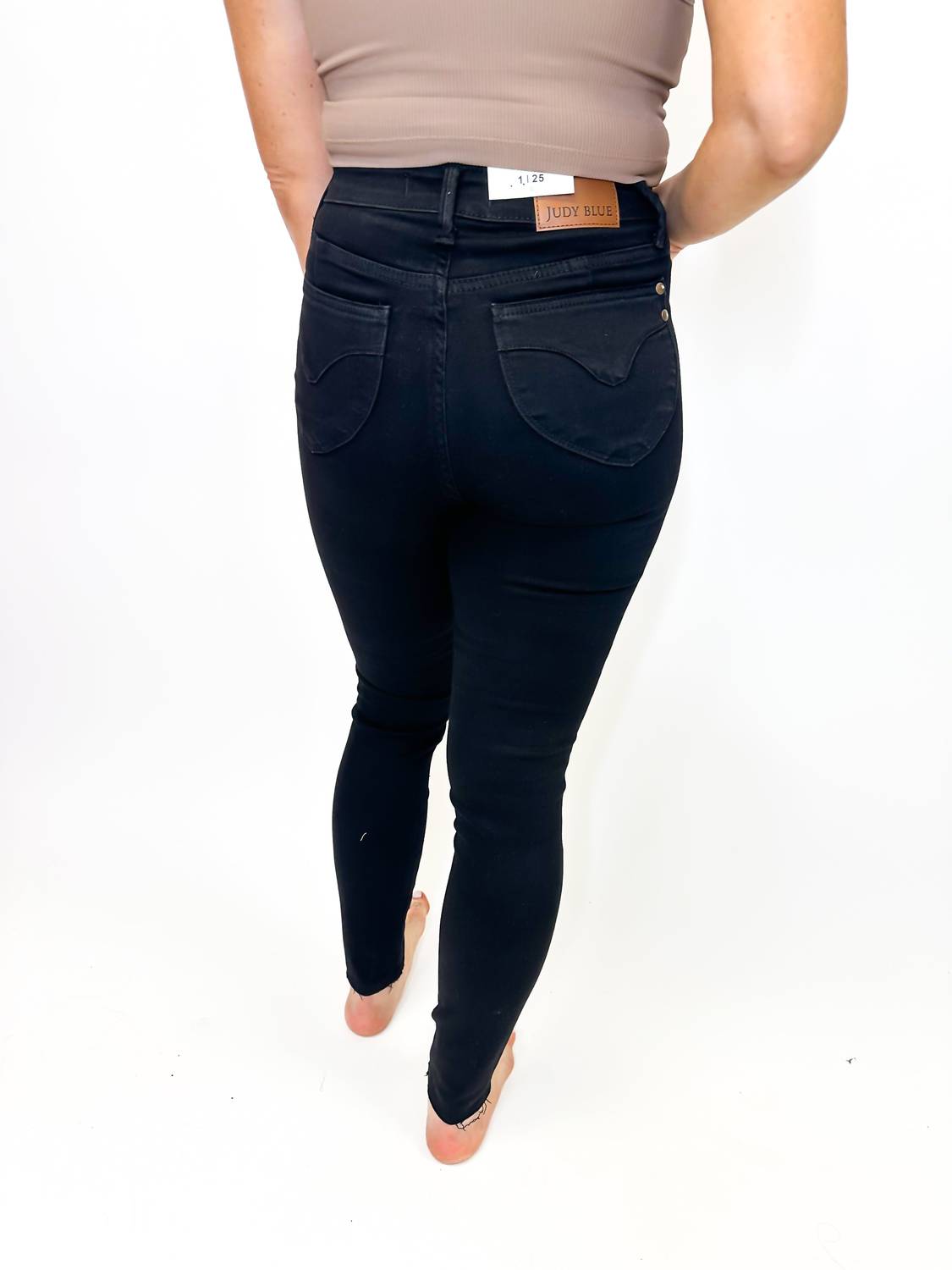 Judy Blue - Contour Skinny Jeans