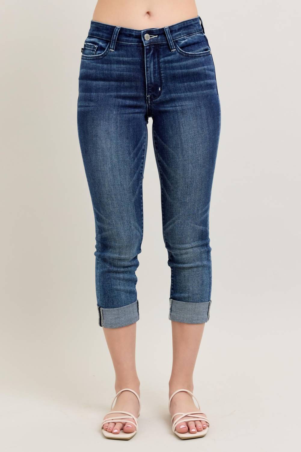 Judy Blue - Mid Rise Cuffed Capri Jean