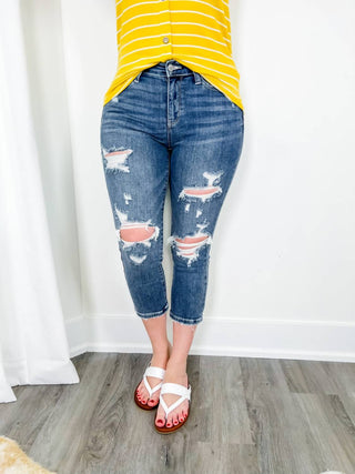 Judy Blue - Mid-rise Destroyed Capri Jeans - Plus