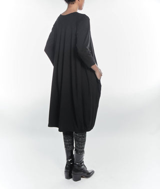 Matthildur - Bubble V-neck Midi Dress