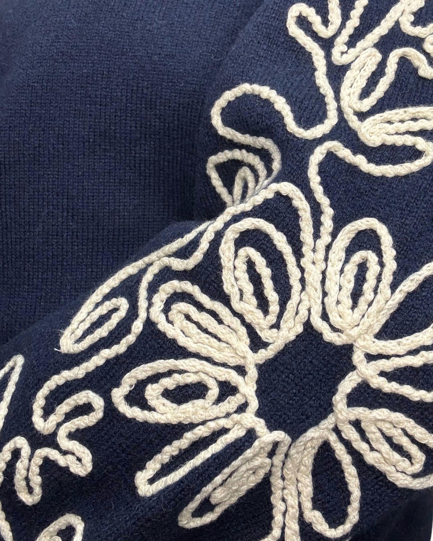 Autumn Cashmere - Puff Sleeve V Sweater With Contrast Embroidery