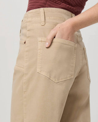 Paige - Anessa With Set In Pockets And Raw Hem Jean