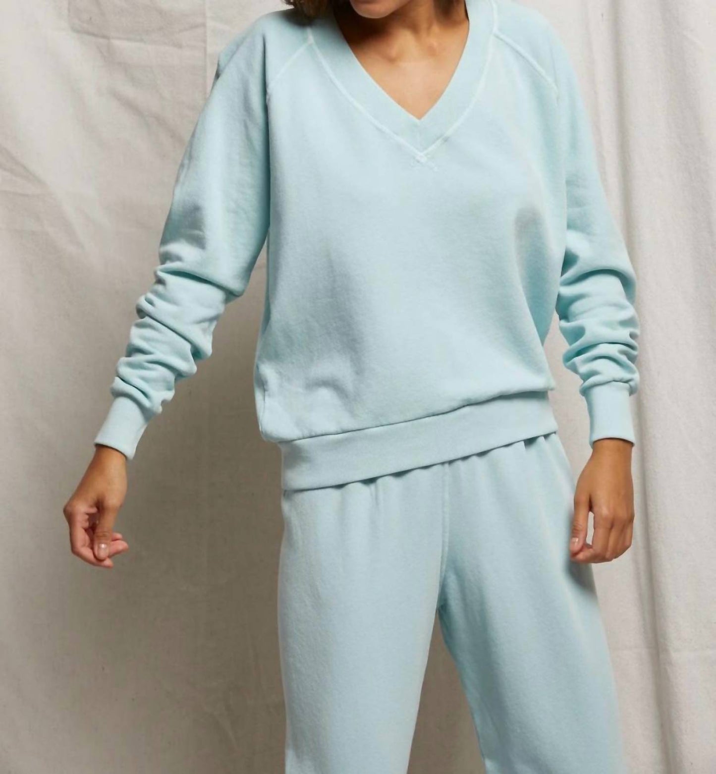 Perfectwhitetee - Sinead V-neck Sweatshirt