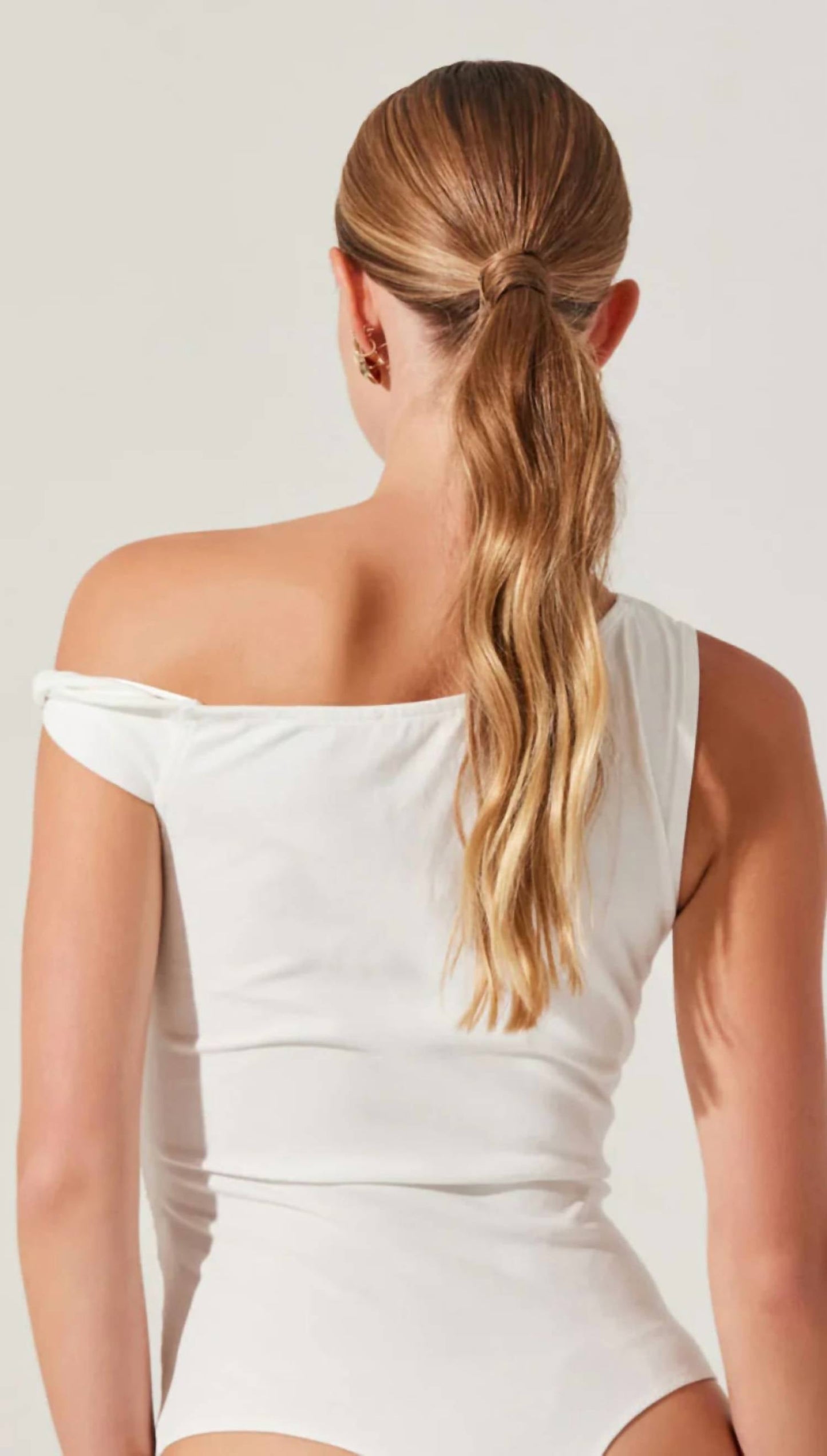 Astr - Basile Twist Bodysuit