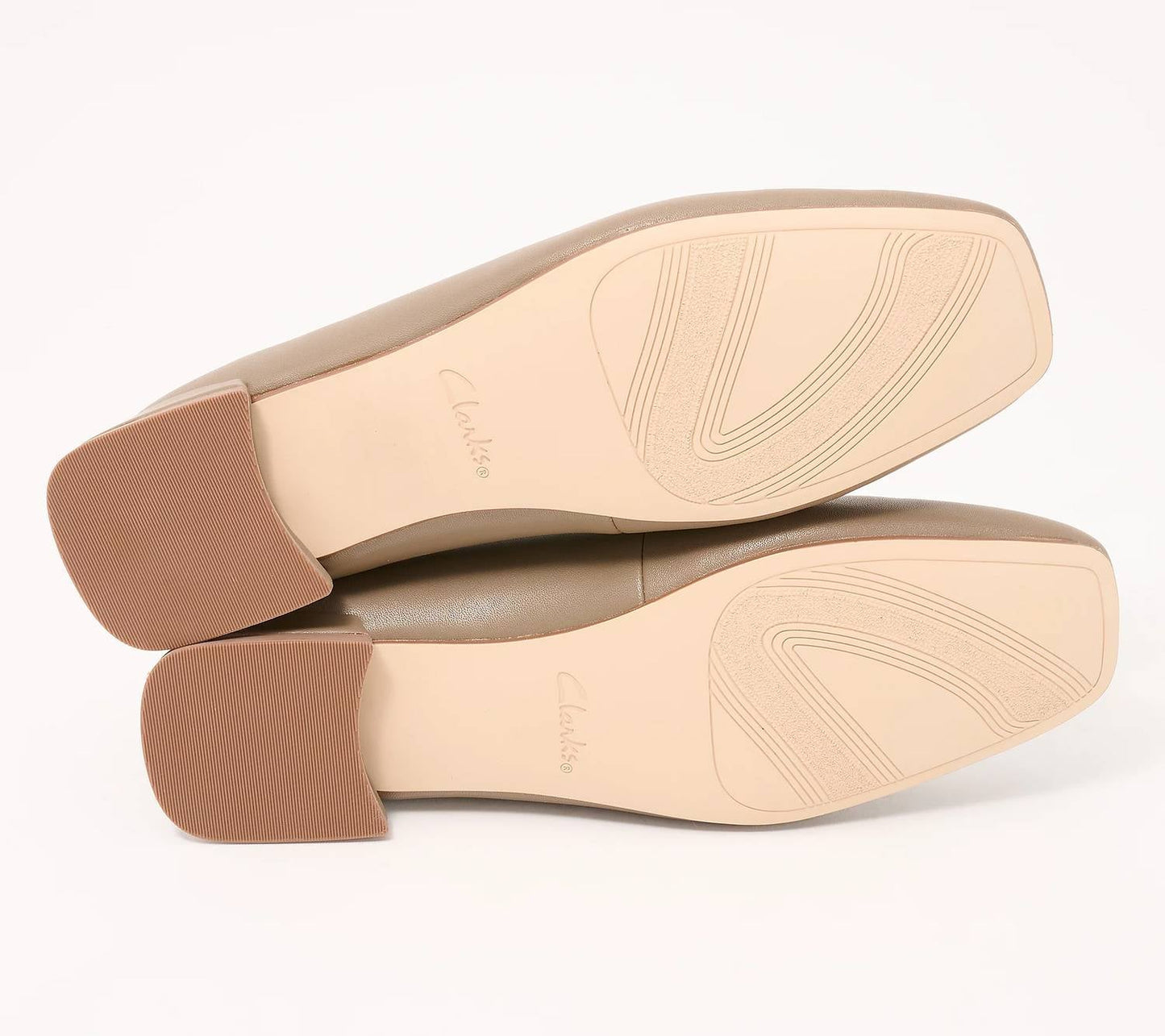 Clarks - Women's Ubree 15 Trim Loafer