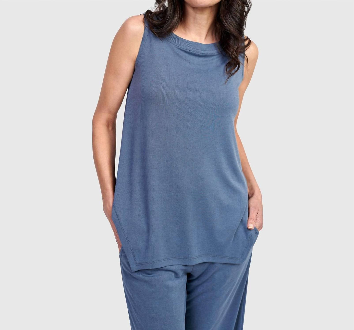 Alembika - Essential Cutaway Tank Top