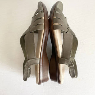 Clarks - Women's Loomis Cassey Sandal