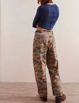 Free People - Moxie Printed Barrel Jeans