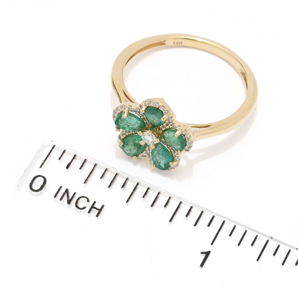 Sabrina Designs 14K Gold 1.13ctw Emerald & Diamond Flower Ring, 2.6 grams