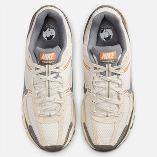 Nike - Men Zoom Vomero 5 Shoes