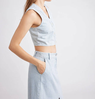 Self Contrast - Lin Crop Denim Vest