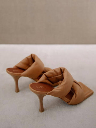 Alohas - Twist Strap Leather Mules