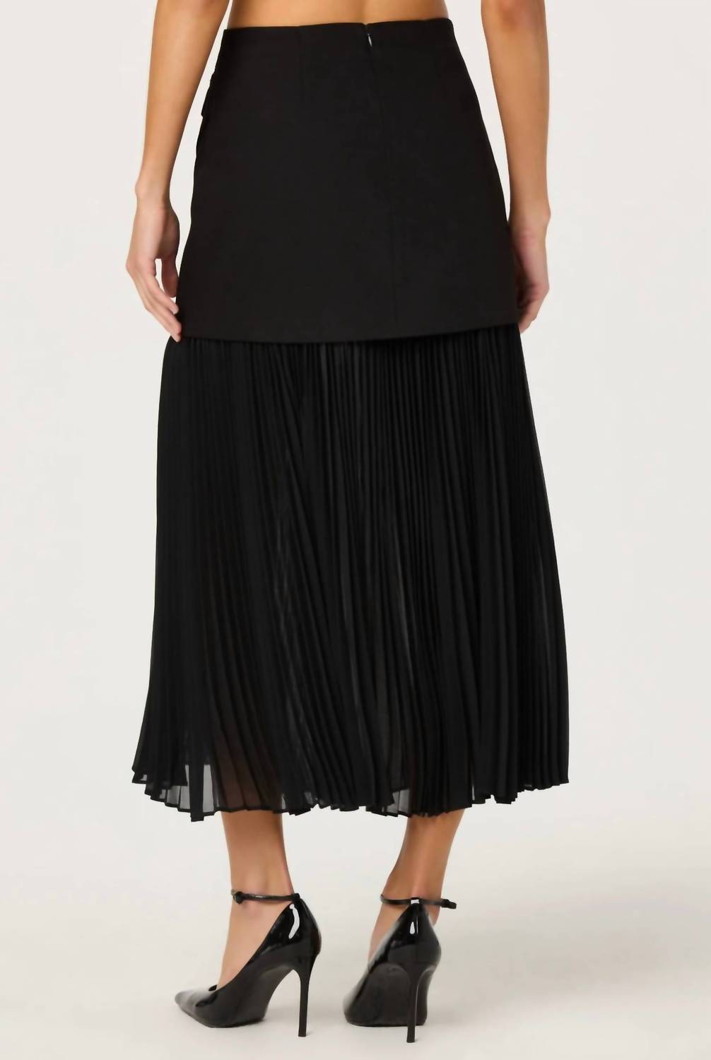 Astr - Deaile Contrast Layered Pleated Midi Skirt