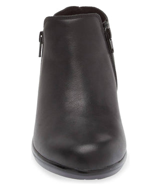 Naot - WOMEN'S HELM BOOT
