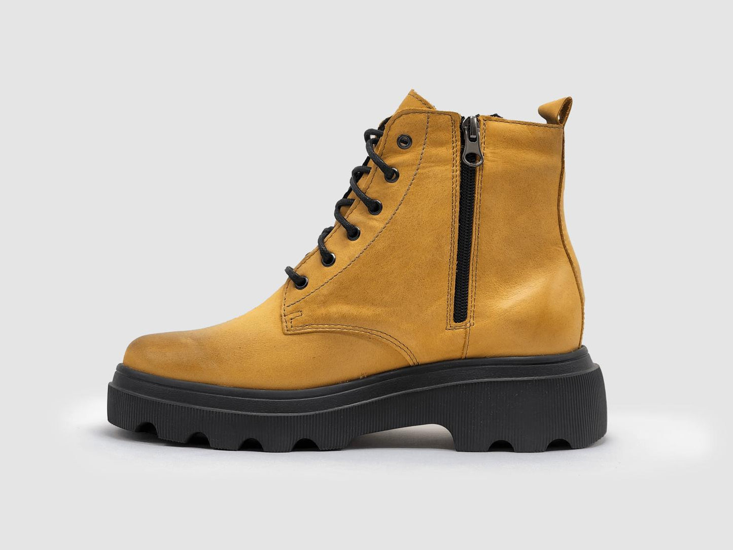 Kcr Group - Women's Modern Lined Zip-up Leather Boots