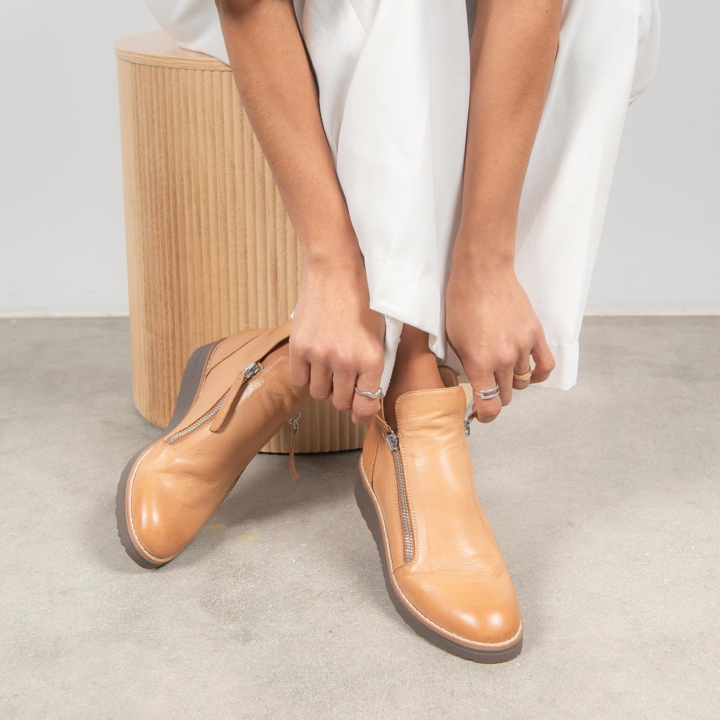 Django & Juliette - Women' Oh My Leather Ankle Boots