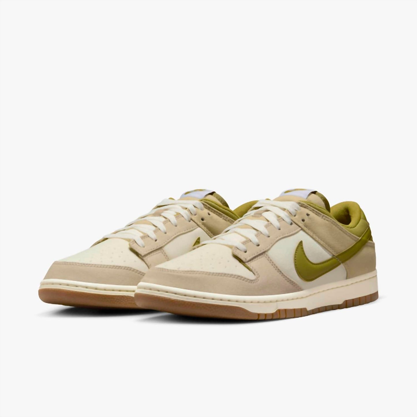 Nike - Men's Dunk Low Shoes