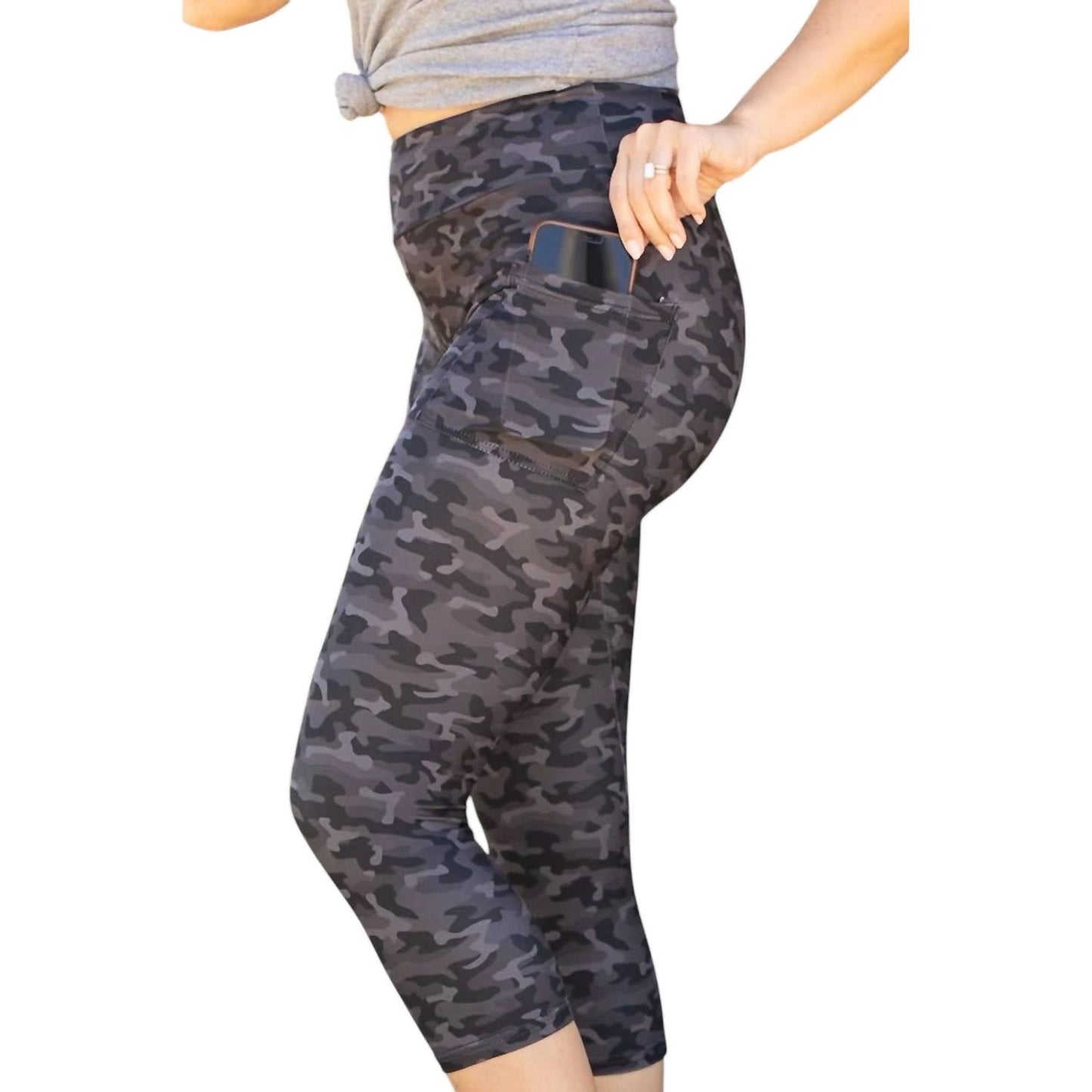 Julia Rose - Capri Leggings With Pockets
