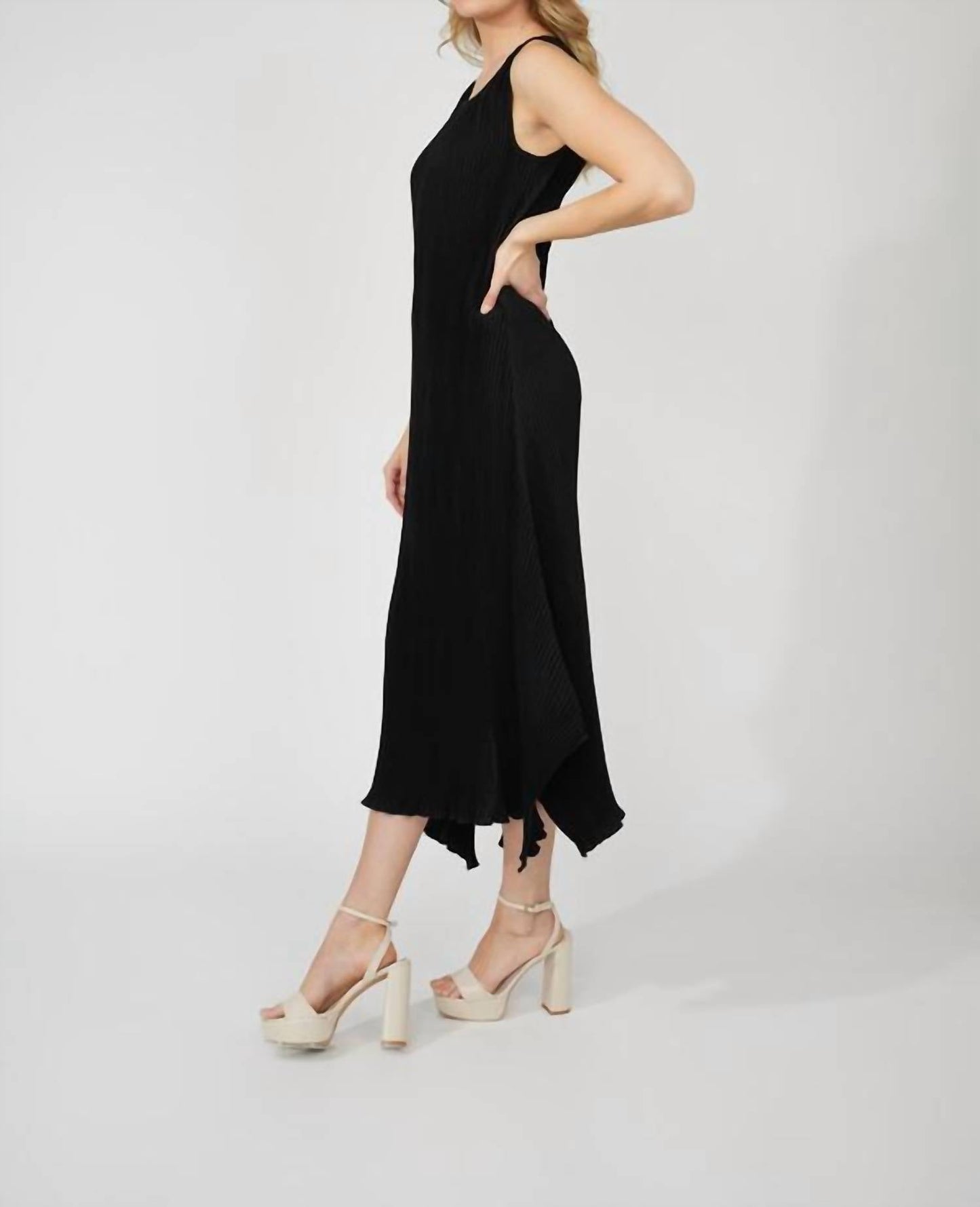 Frank Lyman - Casual Sleeveless A-line Dress Style 251547