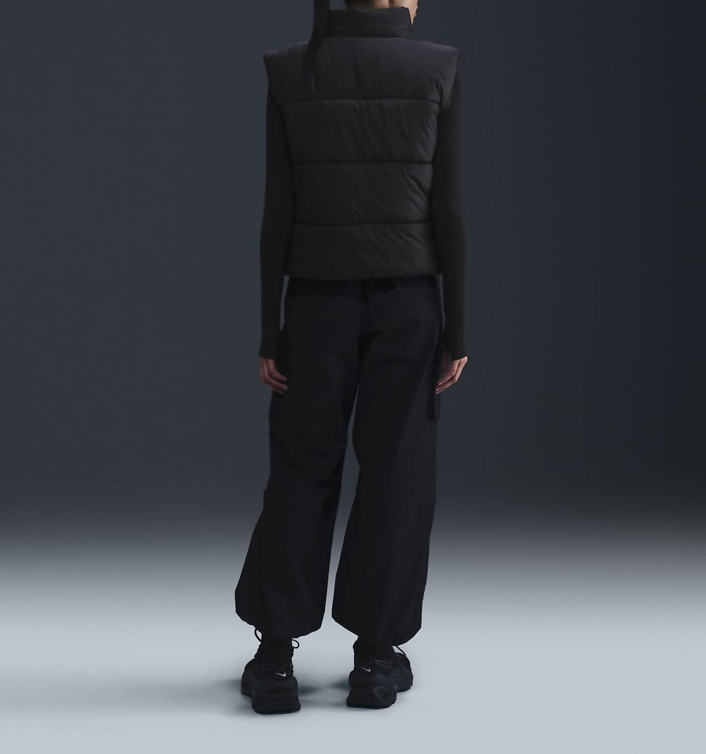 Nike - Women's Classic Puffer Therma Fit Loose Gilet Vest