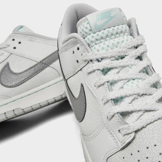 Nike - Men's Dunk Low Retro Se Shoes