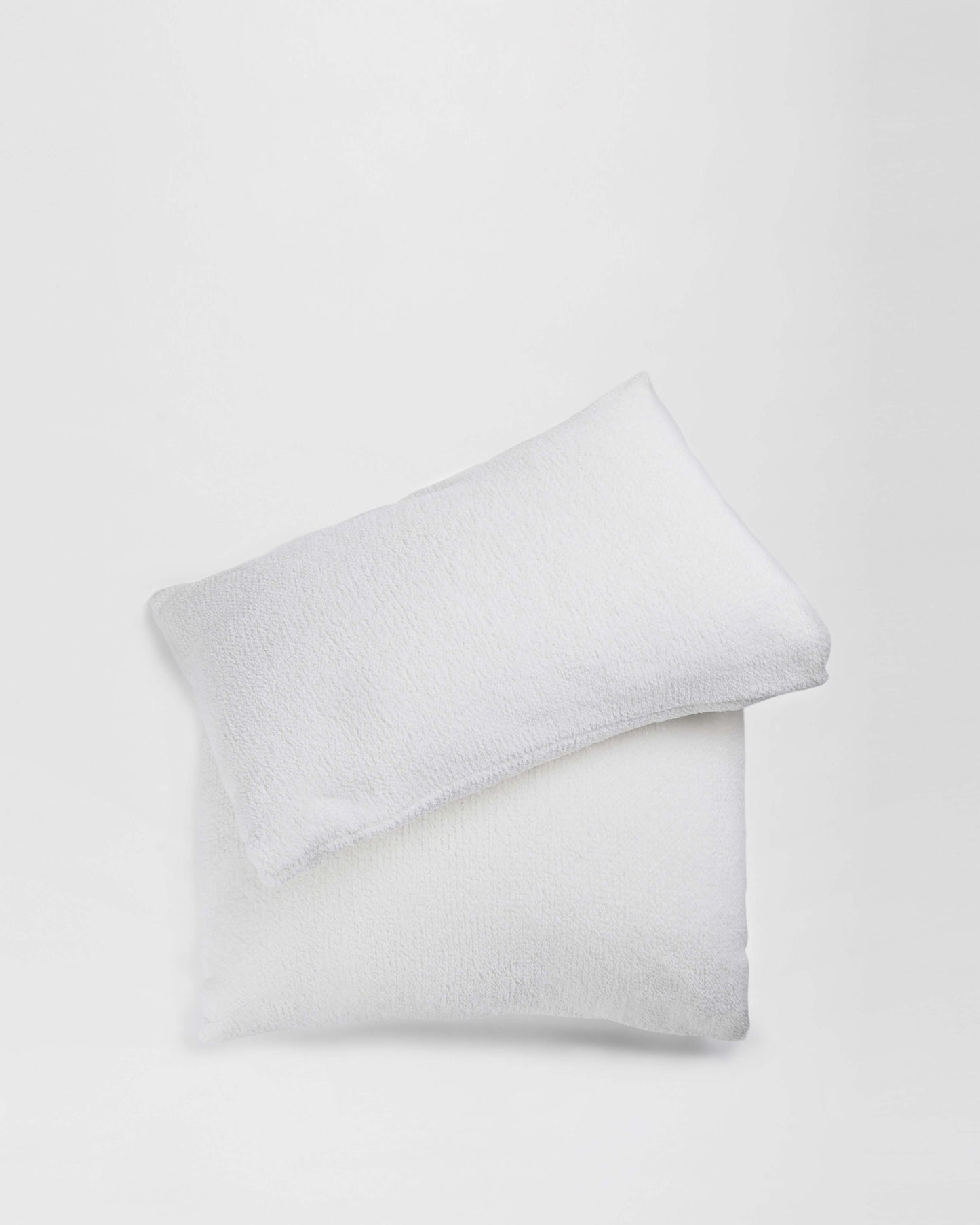 Snug Sham Set  Off White  Size Standard