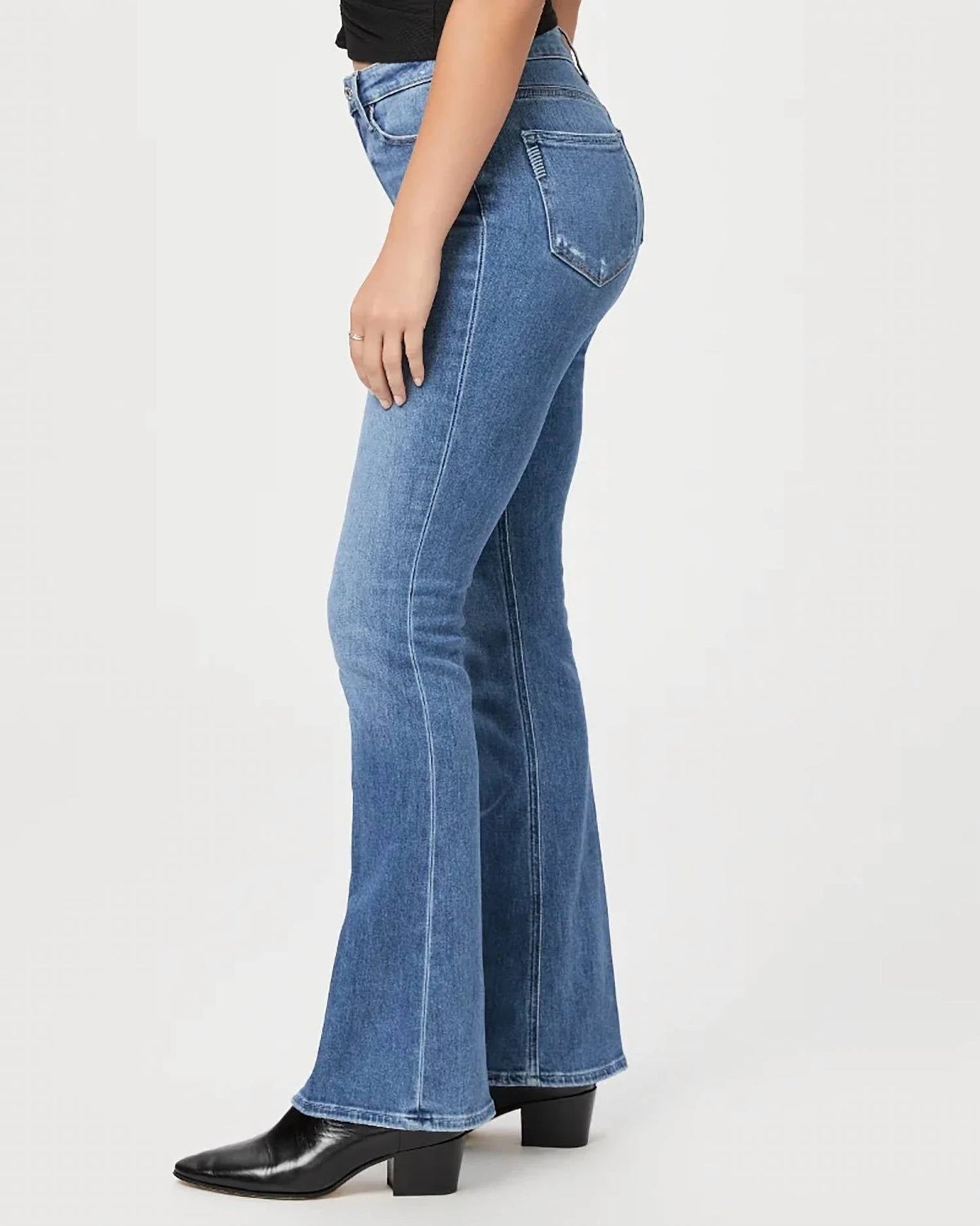 Paige - High Rise Lauren Canyon 32" Jean