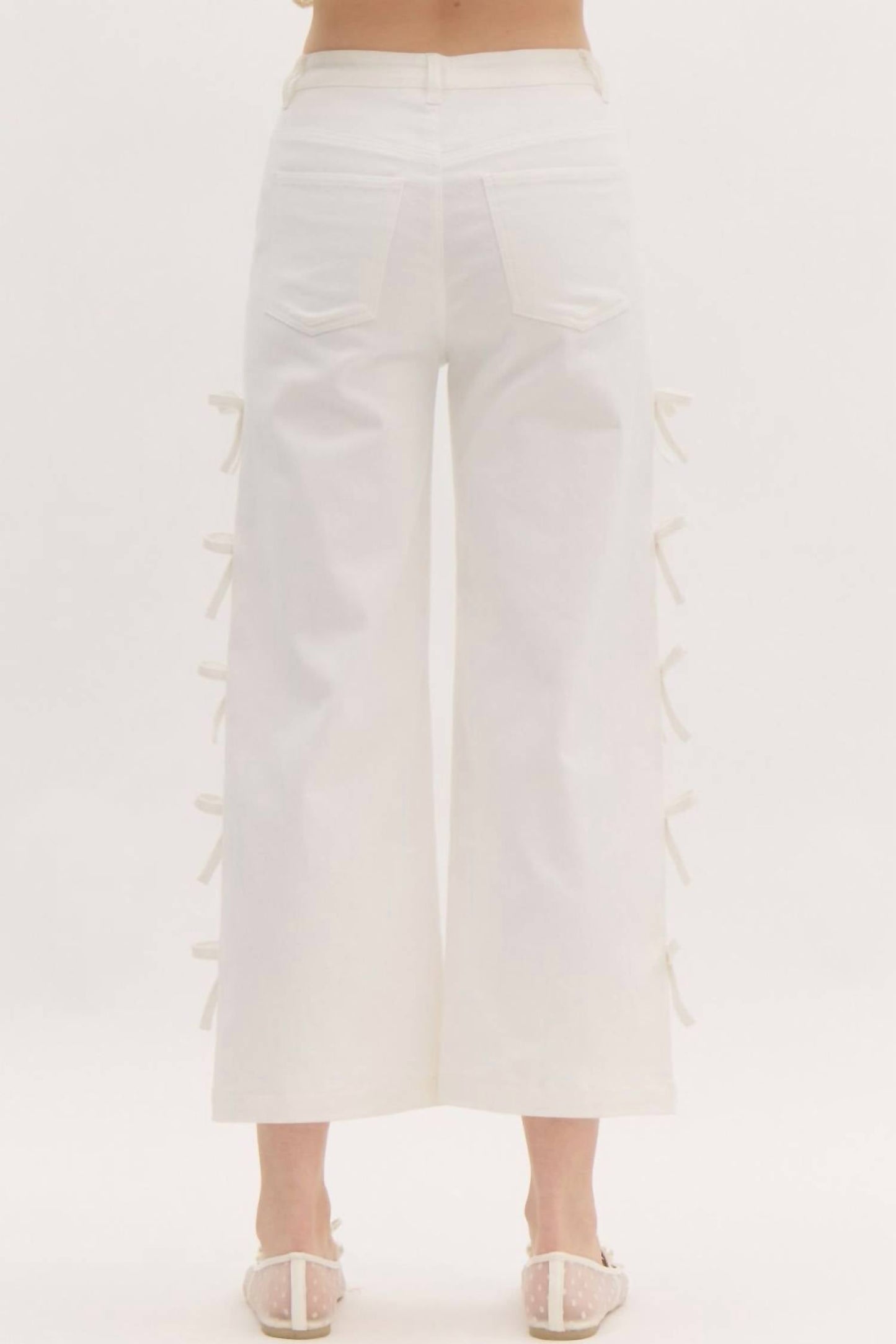 Entro - Cropped Fixed Mini Bows Jeans