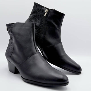 Chelsea Jones - Women's Amuse Ankle Boot
