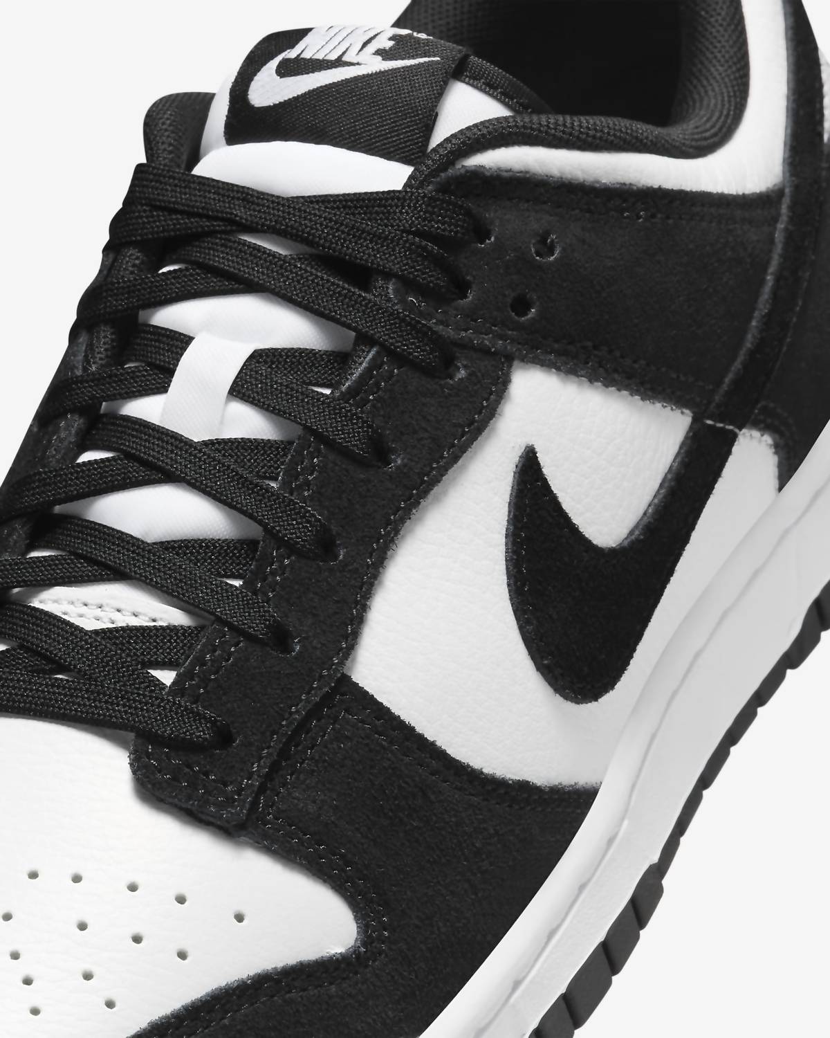 Nike - Men's Dunk Low Retro Panda SE